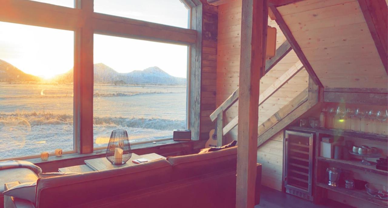 Unique Barnhouse In Amazing Gimsoy In Lofoten Saupstad  Buitenkant foto