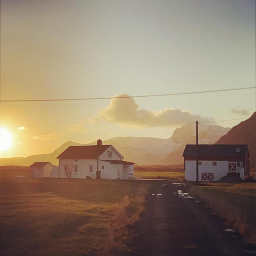 Unique Barnhouse In Amazing Gimsoy In Lofoten Saupstad  Buitenkant foto