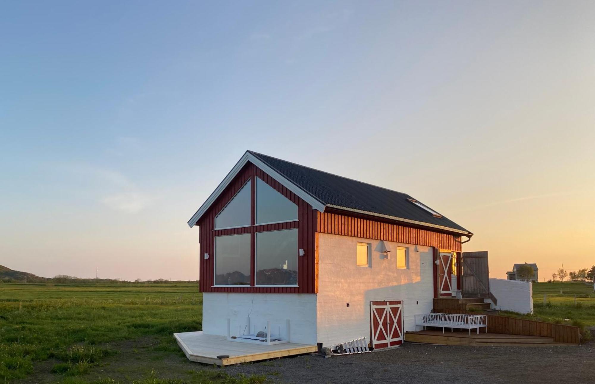 Unique Barnhouse In Amazing Gimsoy In Lofoten Saupstad  Buitenkant foto