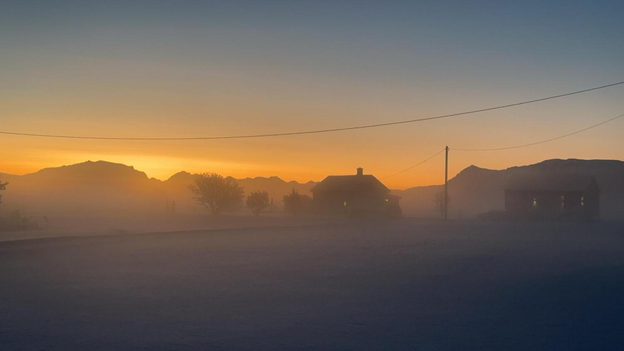 Unique Barnhouse In Amazing Gimsoy In Lofoten Saupstad  Buitenkant foto